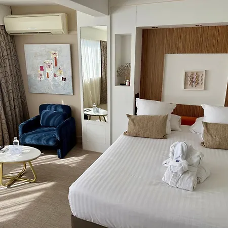Best Western Plus Hotel La Rade-2
